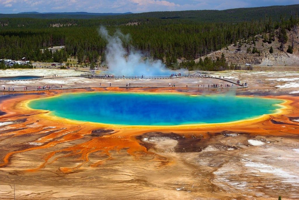 Grand prismatic spring, Yellowstone National Park